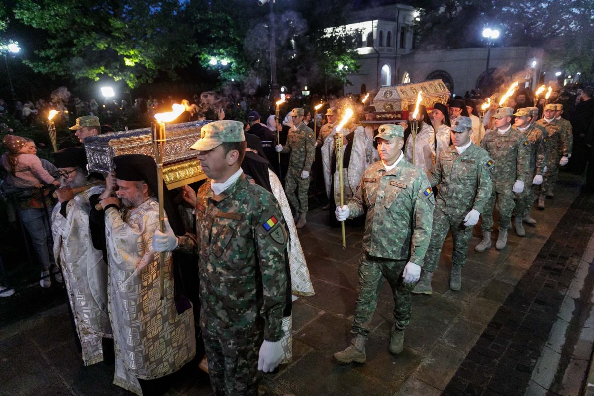 20.000 de pelerini în rugăciune, la Iași, pe „Calea Sfinților” 271379