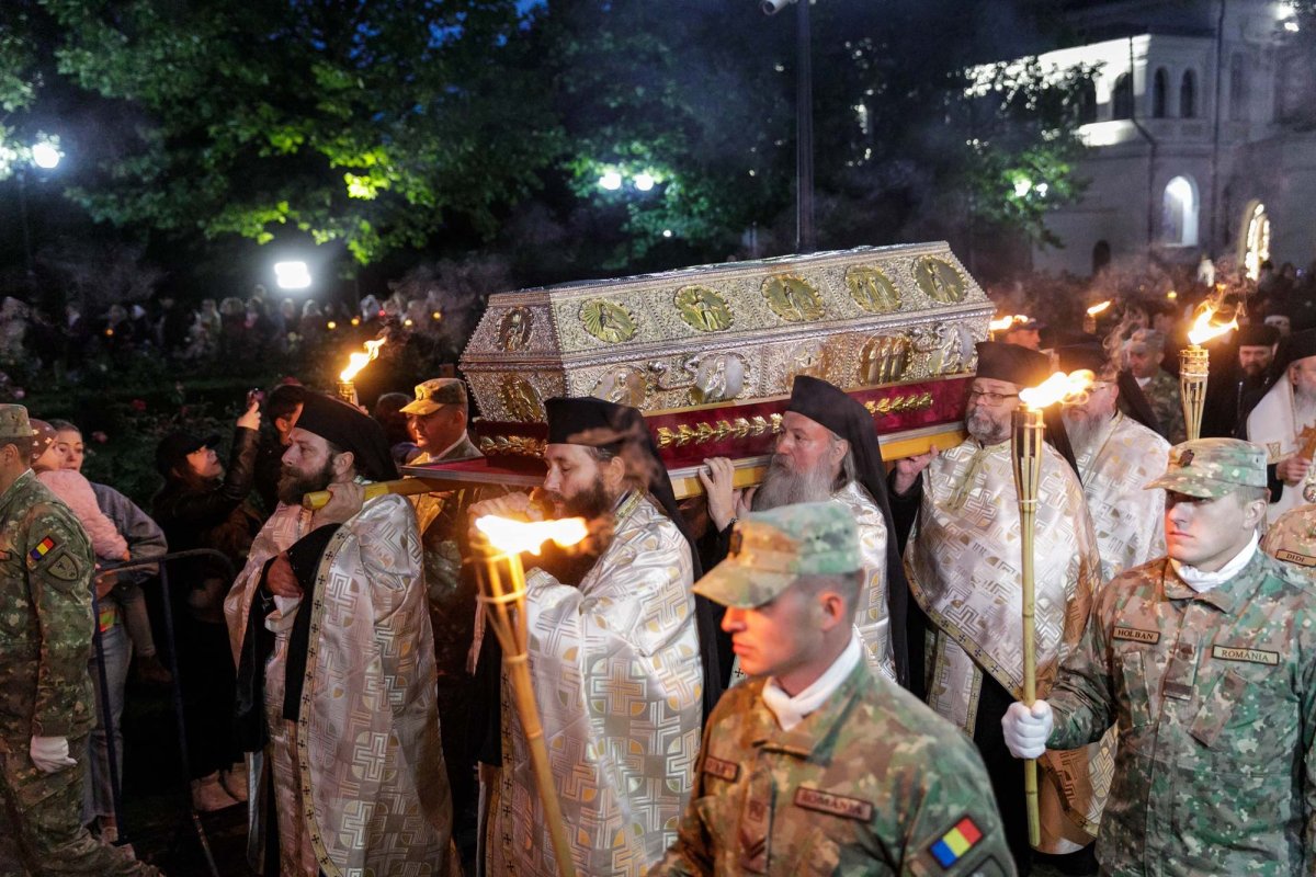 20.000 de pelerini în rugăciune, la Iași, pe „Calea Sfinților” 271380