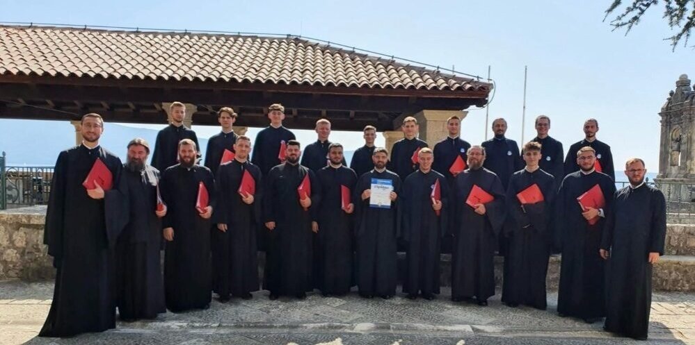 Distincție pentru Corul „Sfântul Ioan Damaschin” din Arad, în Muntenegru 271719