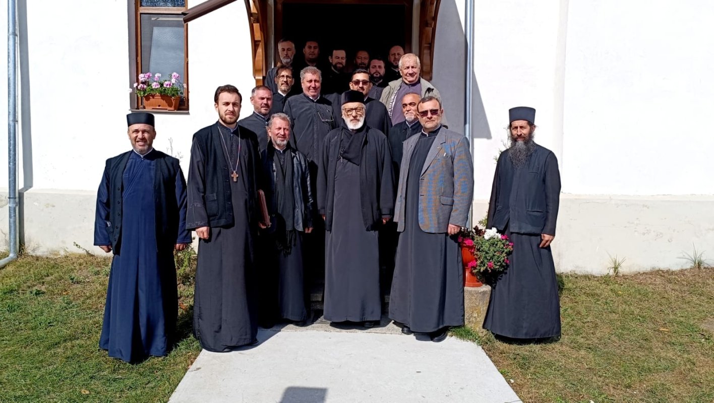 Tema anului comemorativ discutată de clericii din Argeș 271770