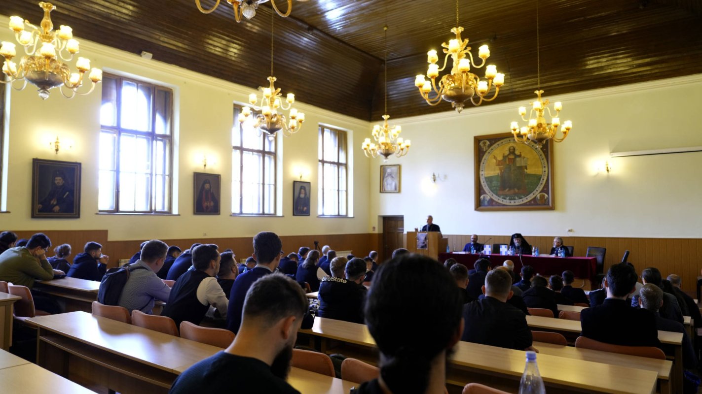 Manualele de Istorie Bisericească Universală au fost lansate la Sibiu 271960