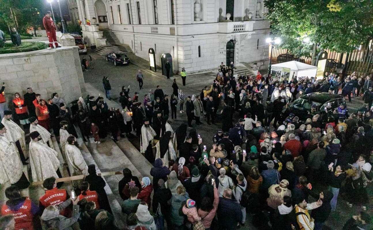 Moaștele Sfântului Andrei Criteanul au ajuns la Iași 271930