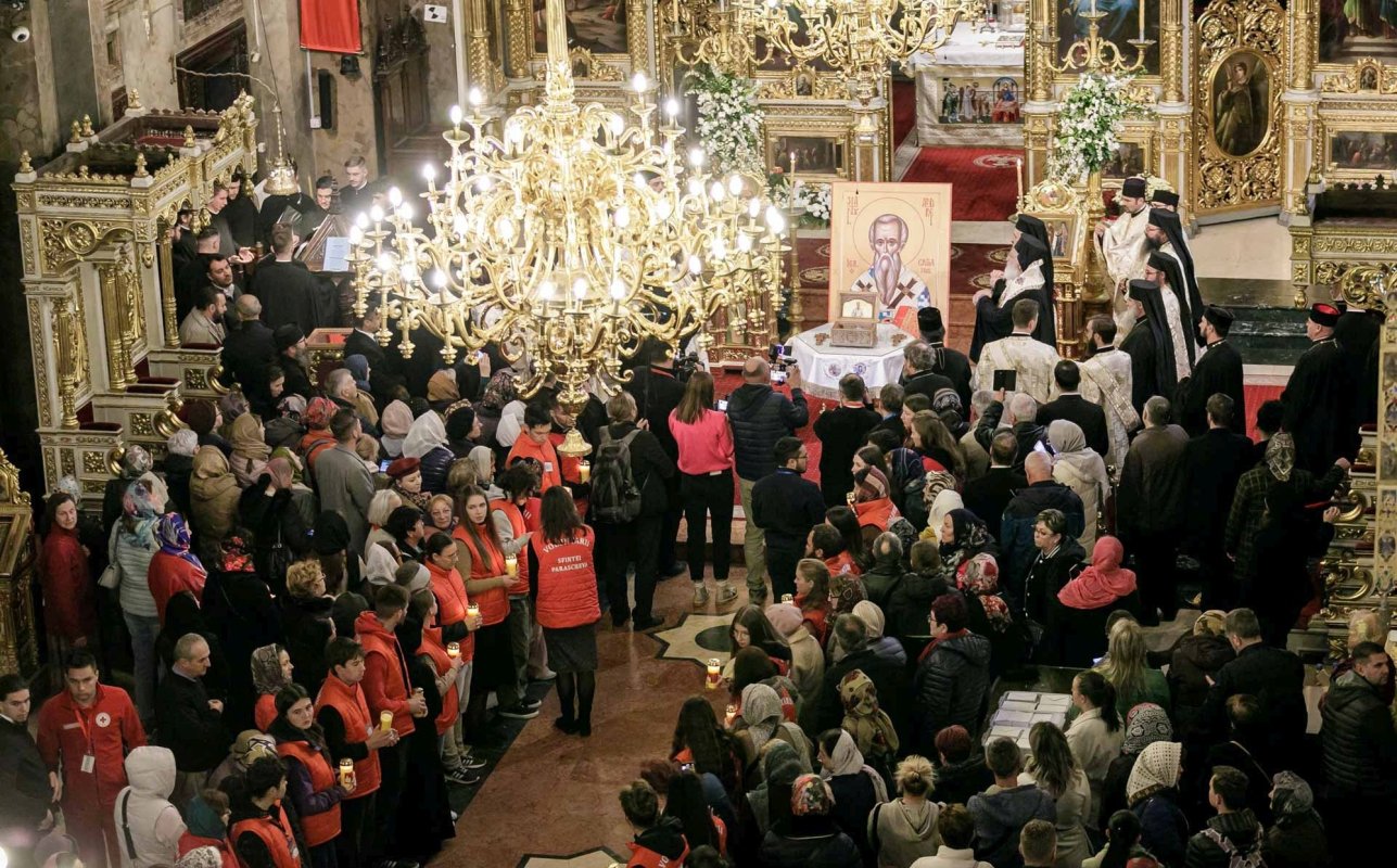 Moaștele Sfântului Andrei Criteanul au ajuns la Iași 271938