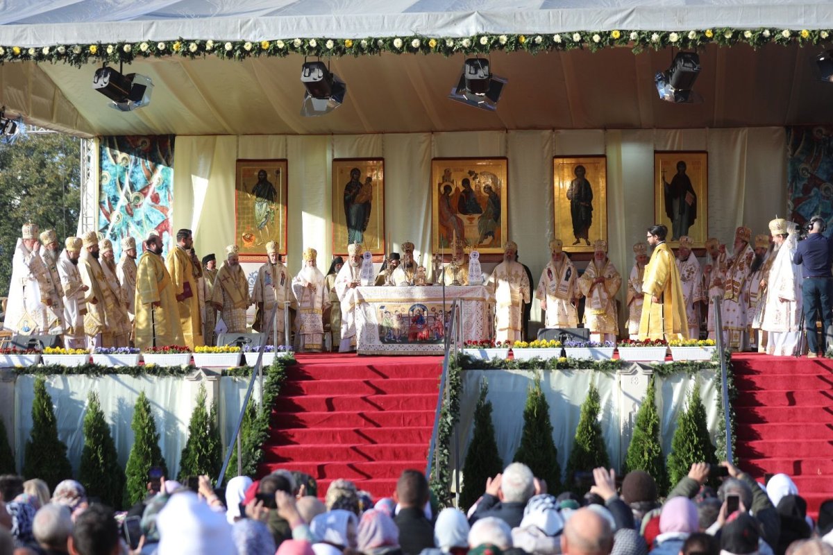 Bucuria întâlnirii cu Sfinții lui Dumnezeu 272178