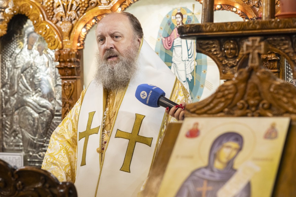 Comuniunea sfinților la hramul unei parohii bucureștene 272287