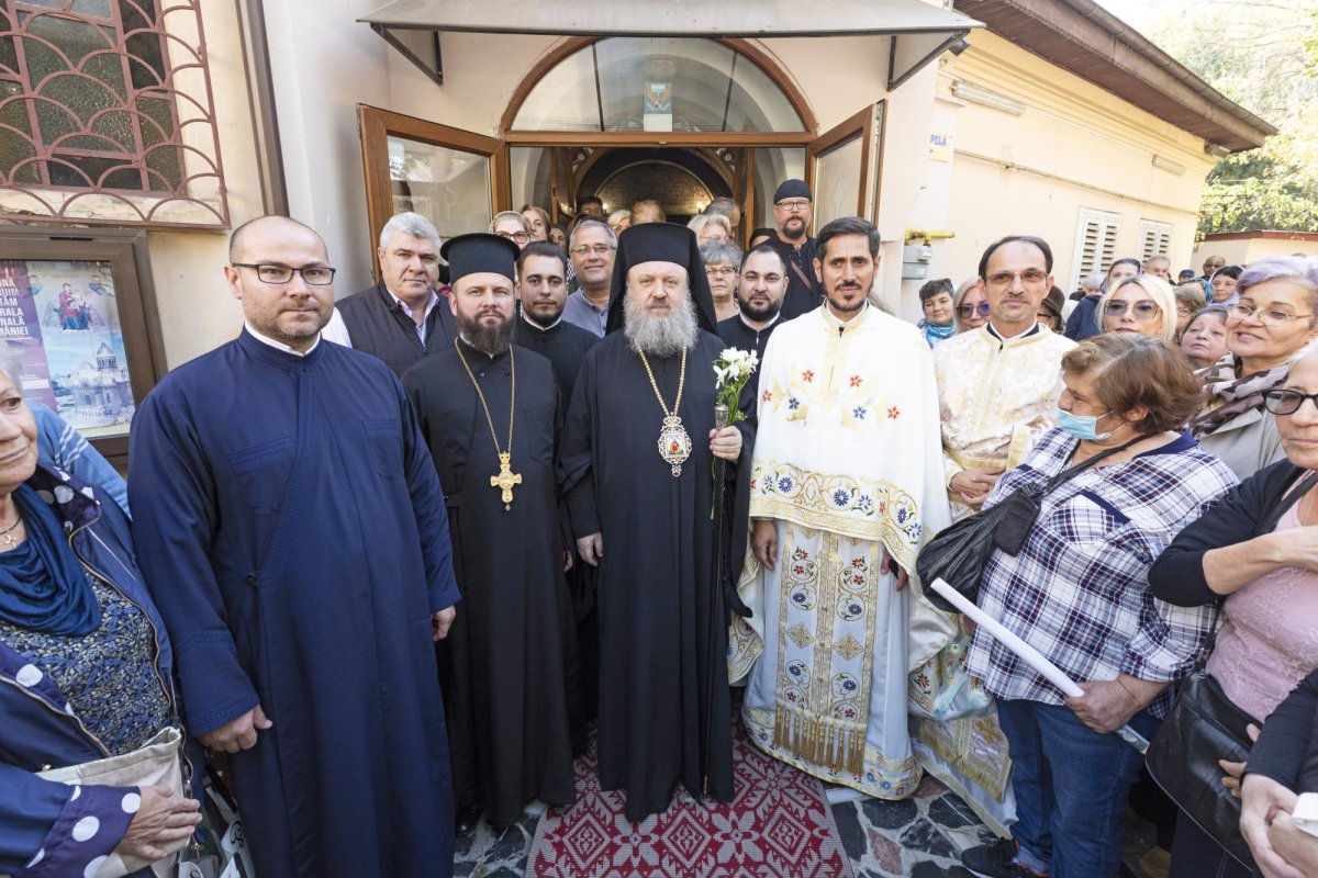 Comuniunea sfinților la hramul unei parohii bucureștene 272315
