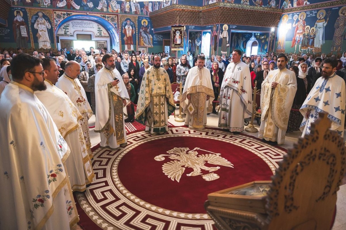 Sărbătorirea hramului Parohiei „Sfânta Vineri”-Drumul Taberei din Capitală 272318