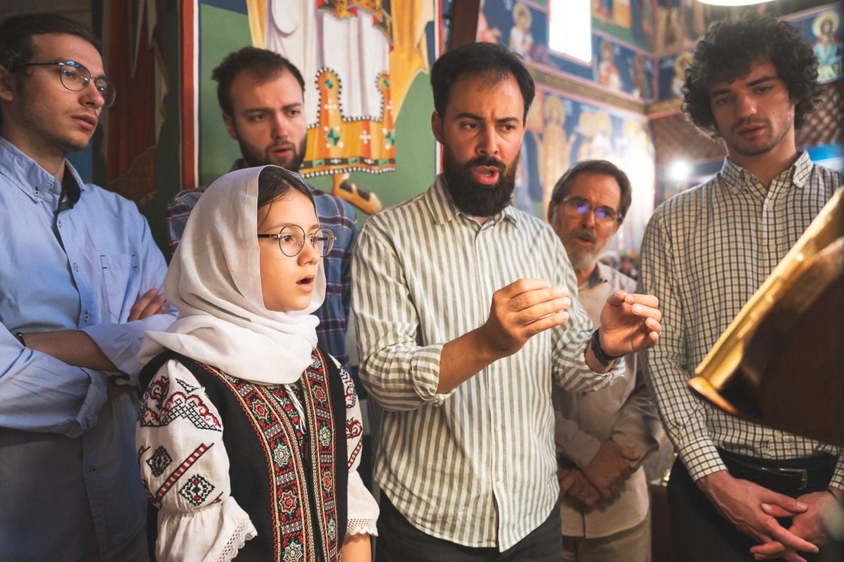 Sărbătorirea hramului Parohiei „Sfânta Vineri”-Drumul Taberei din Capitală 272320