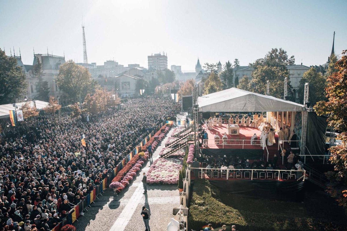 Zile de bucurie duhovnicească în cetatea Iașilor 272200
