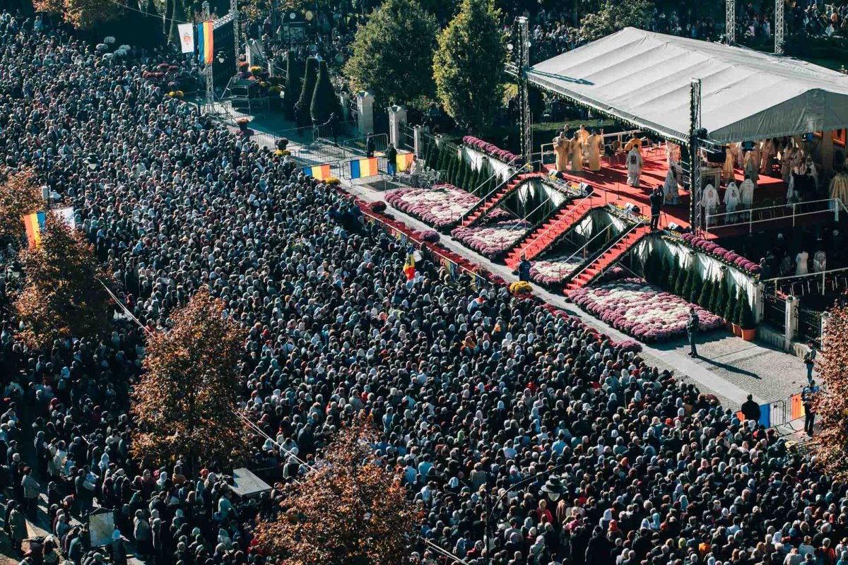 Zile de bucurie duhovnicească în cetatea Iașilor 272214