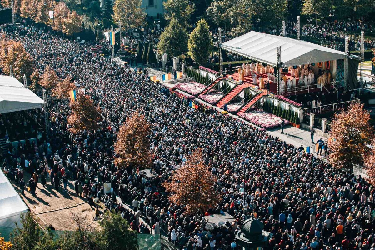 Zile de bucurie duhovnicească în cetatea Iașilor 272224