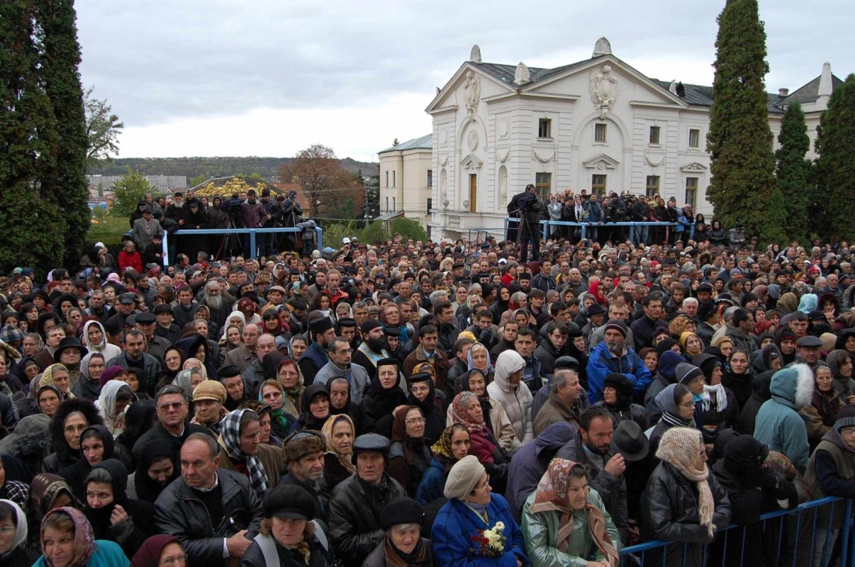 Sfânta Cuvioasă Parascheva, fecioara cu inimă de mamă 271098