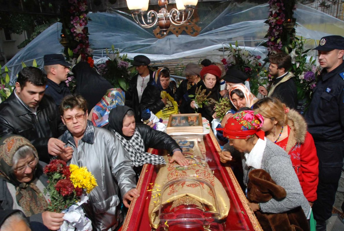 Sfânta Cuvioasă Parascheva, fecioara cu inimă de mamă 271100