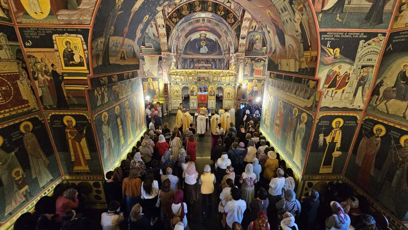 Pelerinaj cu moaștele Sfântului Nicolae la Câmpina 272643