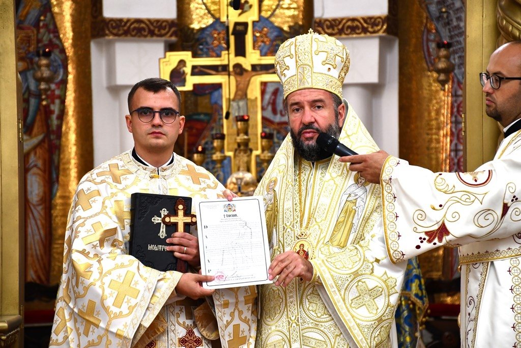 Hirotonii la Catedrala Episcopală din Caransebeș 272728
