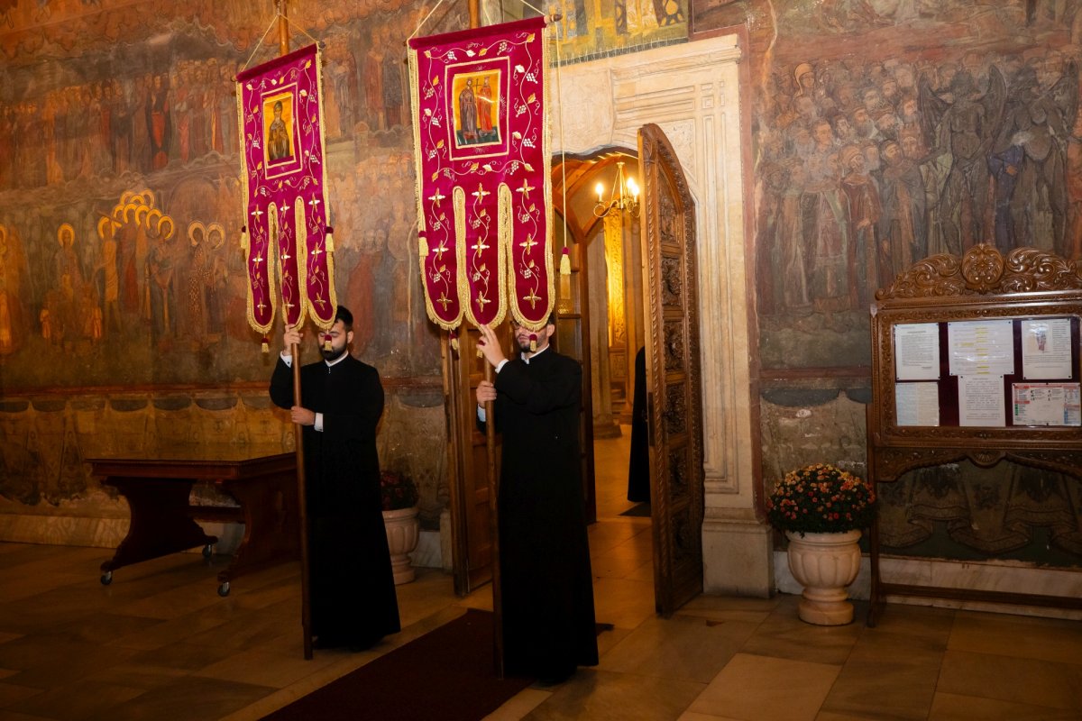 Debutul sărbătorii închinate Ocrotitorului cetății Bucureștilor 273150