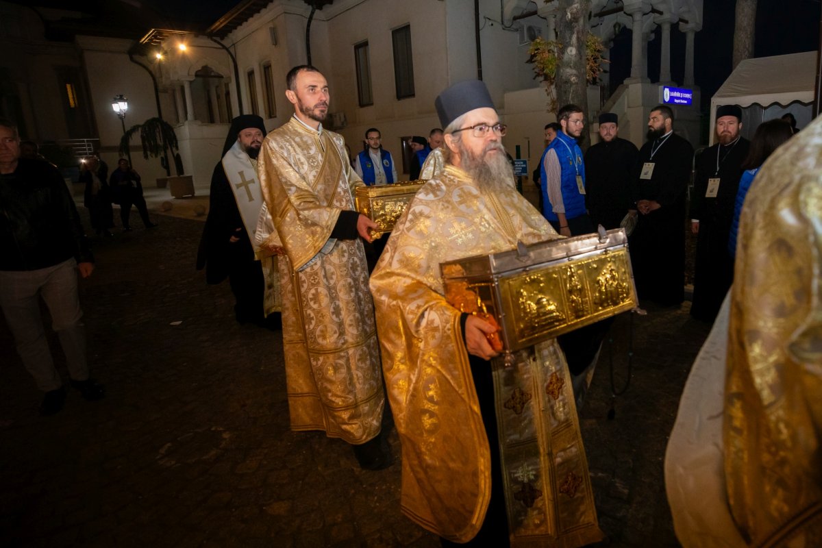 Debutul sărbătorii închinate Ocrotitorului cetății Bucureștilor 273155