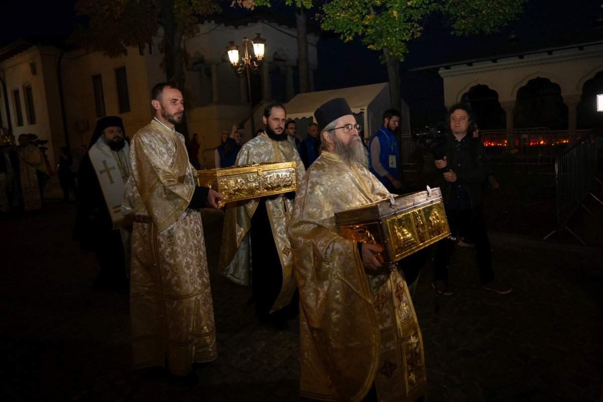 Debutul sărbătorii închinate Ocrotitorului cetății Bucureștilor 273156