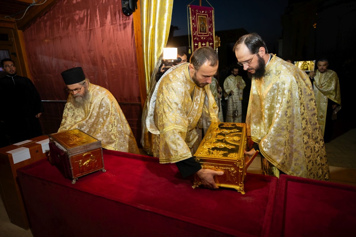 Debutul sărbătorii închinate Ocrotitorului cetății Bucureștilor 273161