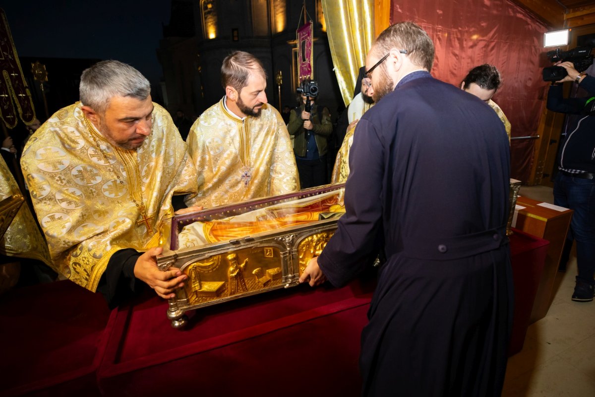 Debutul sărbătorii închinate Ocrotitorului cetății Bucureștilor 273163