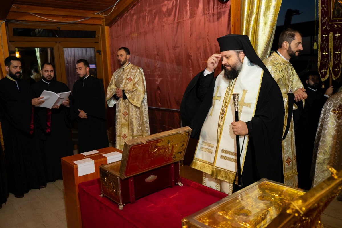 Debutul sărbătorii închinate Ocrotitorului cetății Bucureștilor 273166