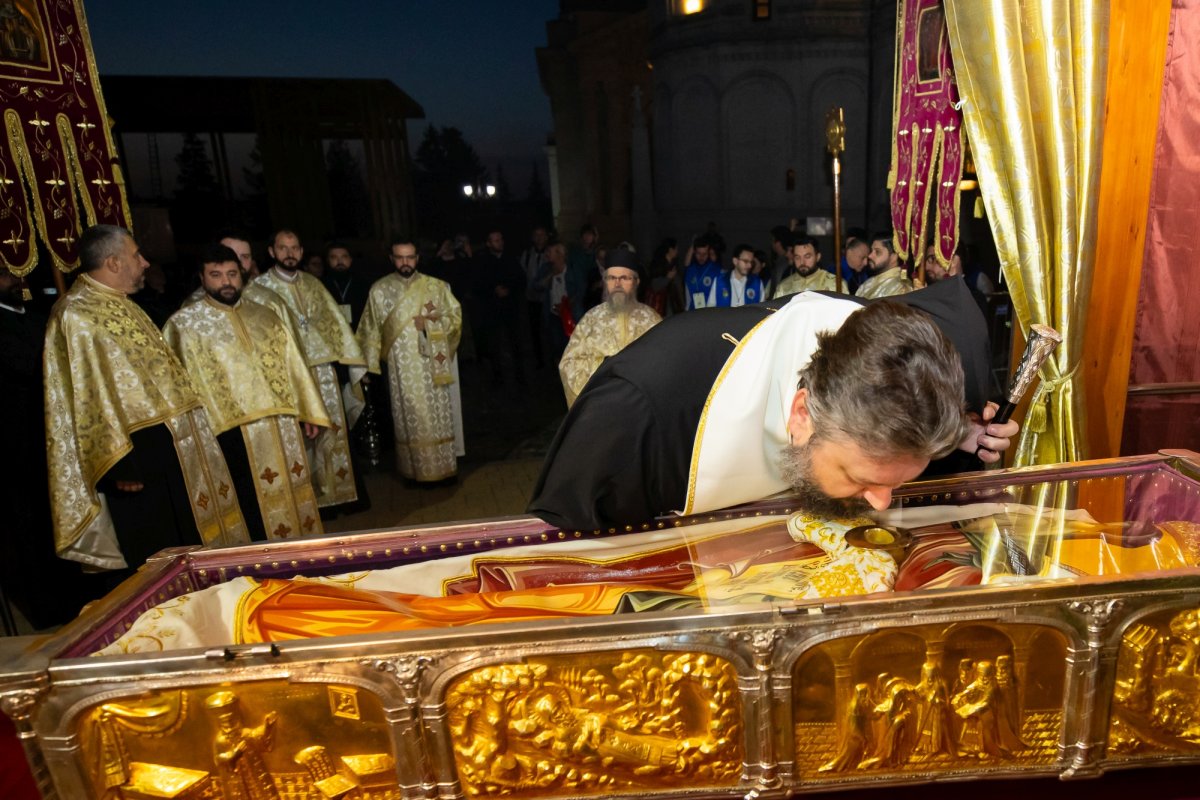 Debutul sărbătorii închinate Ocrotitorului cetății Bucureștilor 273167