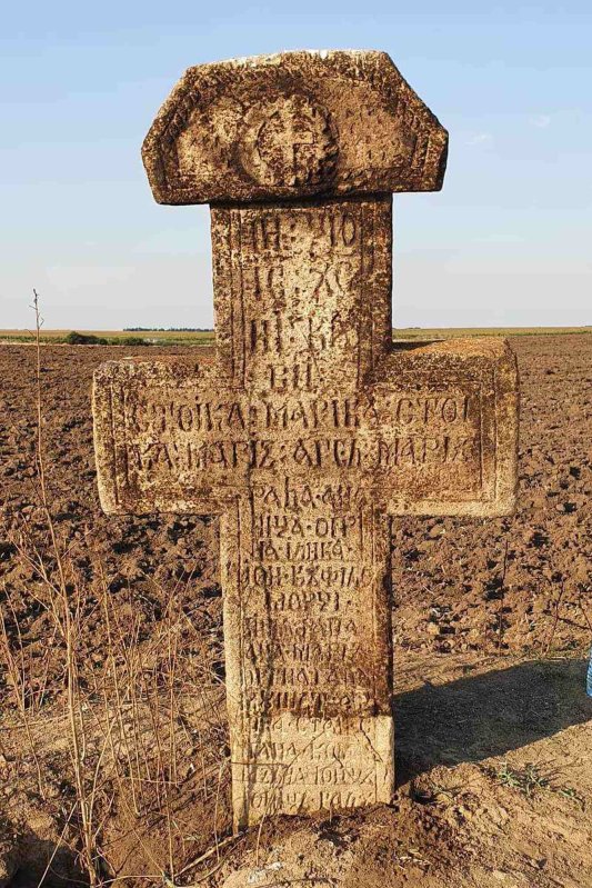 „Crucile din Bărăgan marchează drumurile, iar textele ne arată scopul ridicării lor” 272092