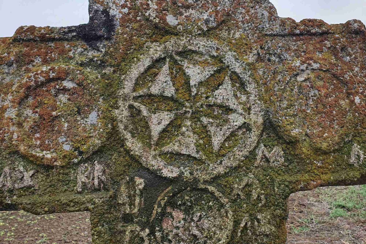 „Crucile din Bărăgan marchează drumurile, iar textele ne arată scopul ridicării lor” 272096