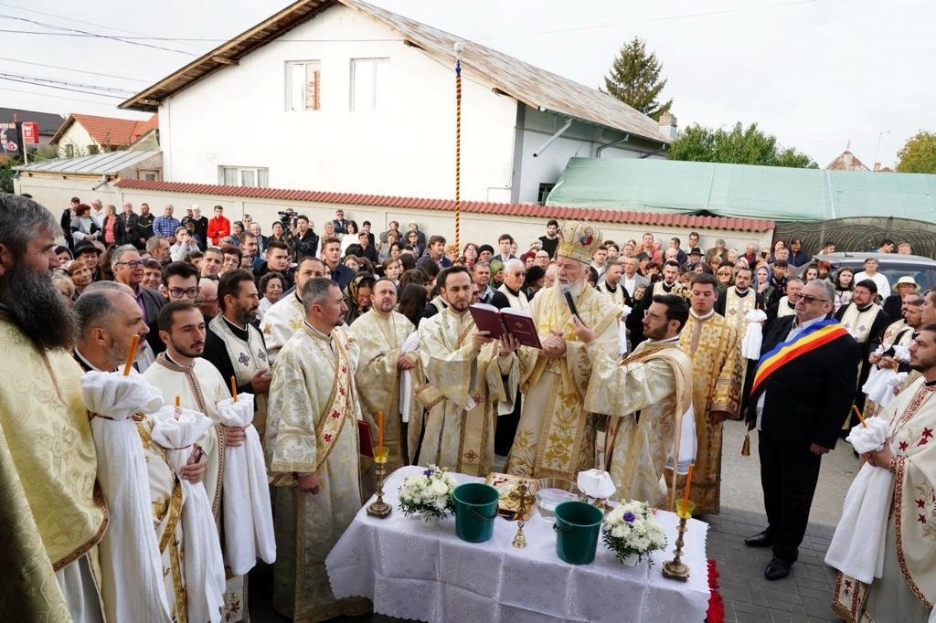 Bucurie și împlinire pentru o parohie din județul Dâmbovița 273350