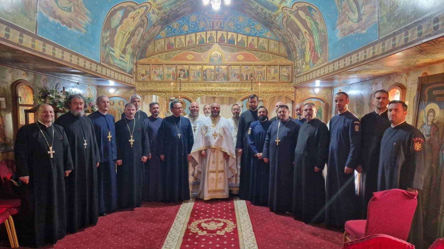 Întrunirea anuală a preoților militari din Ministerul Afacerilor Interne la Drăgășani 273557