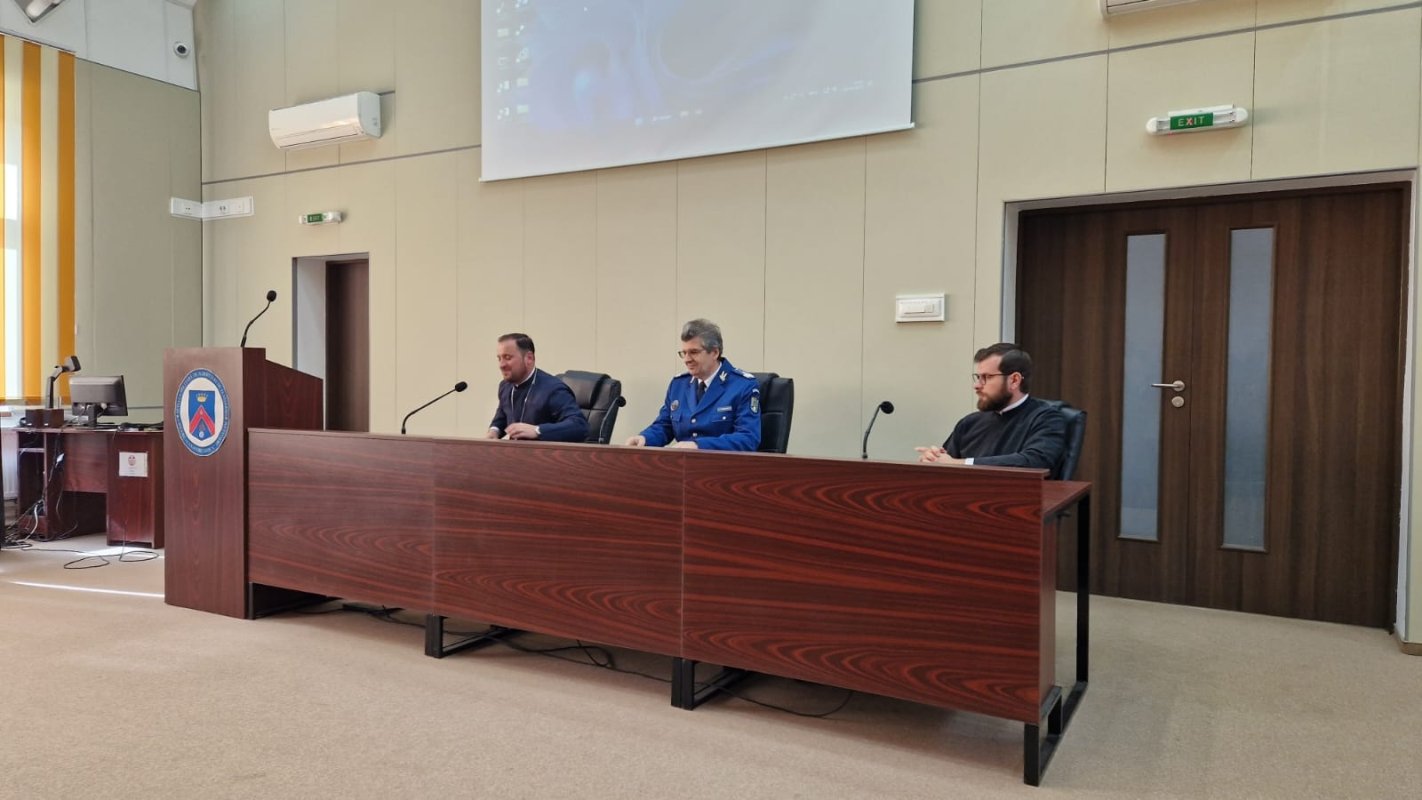 Întrunirea anuală a preoților militari din Ministerul Afacerilor Interne la Drăgășani 273577