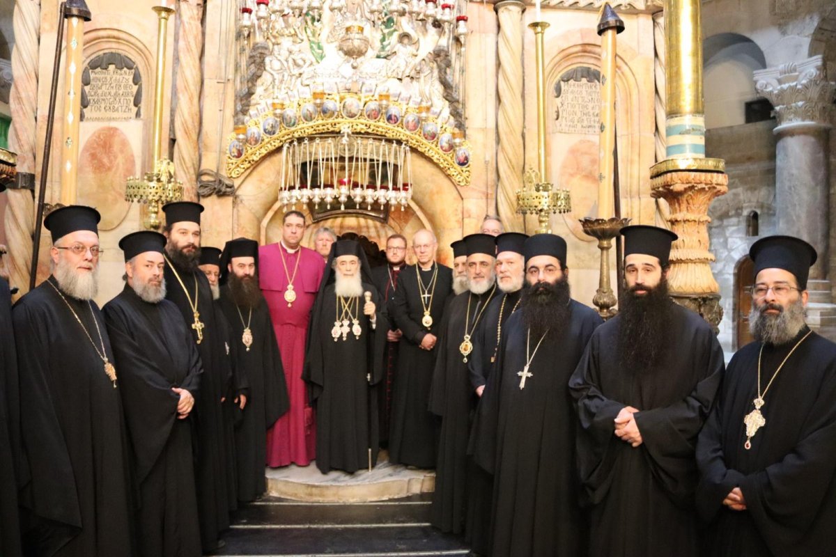 Lumea creştină solidară cu Patriarhia Ierusalimului 273481