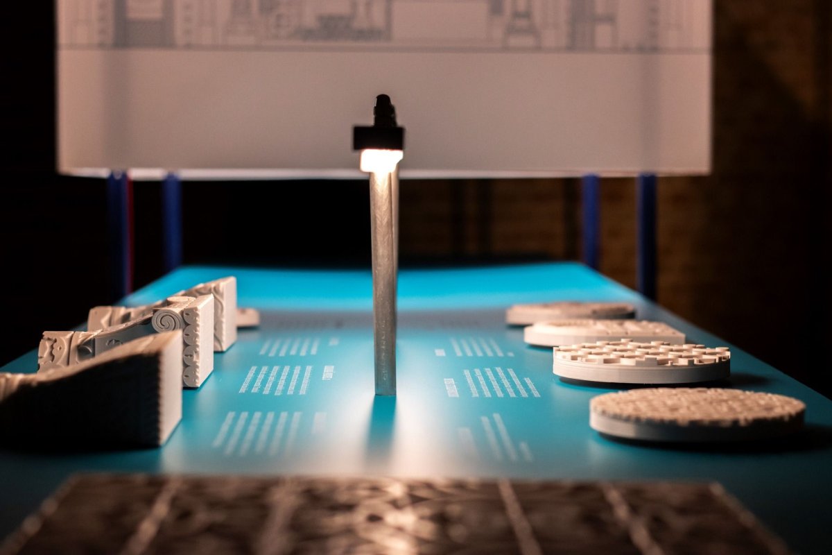 Reflexii ale reginei Maria în Palatul Cotroceni 273494