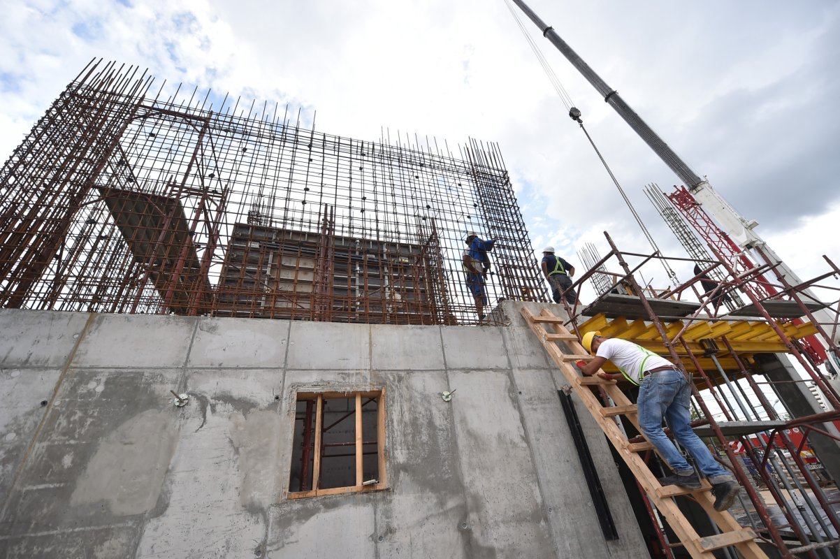 Deficitul forţei de muncă afectează construcţiile 273583