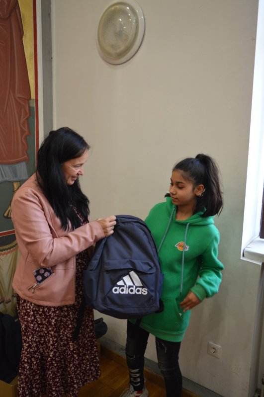 Proiect social destinat elevilor defavorizați din sectorul 3 al Capitalei 273938