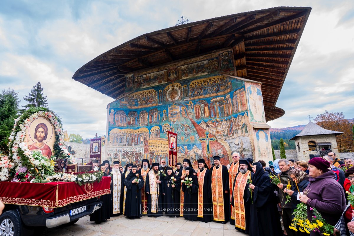 Sfântul Ioan cel Nou de la Suceava și-a vizitat credincioșii din întreaga arhiepiscopie 273901