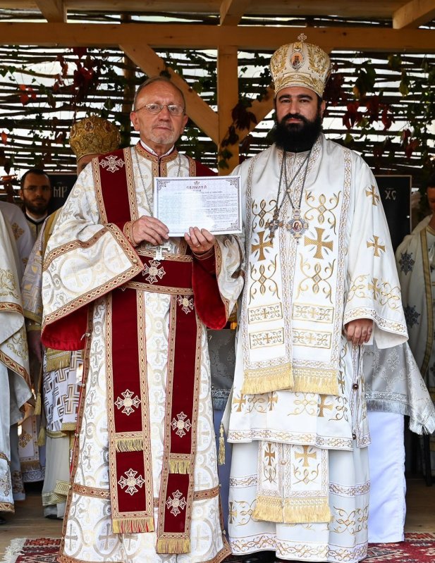 Biserica „Sfântul Ioan Botezătorul” din Hunedoara a fost târnosită 274101