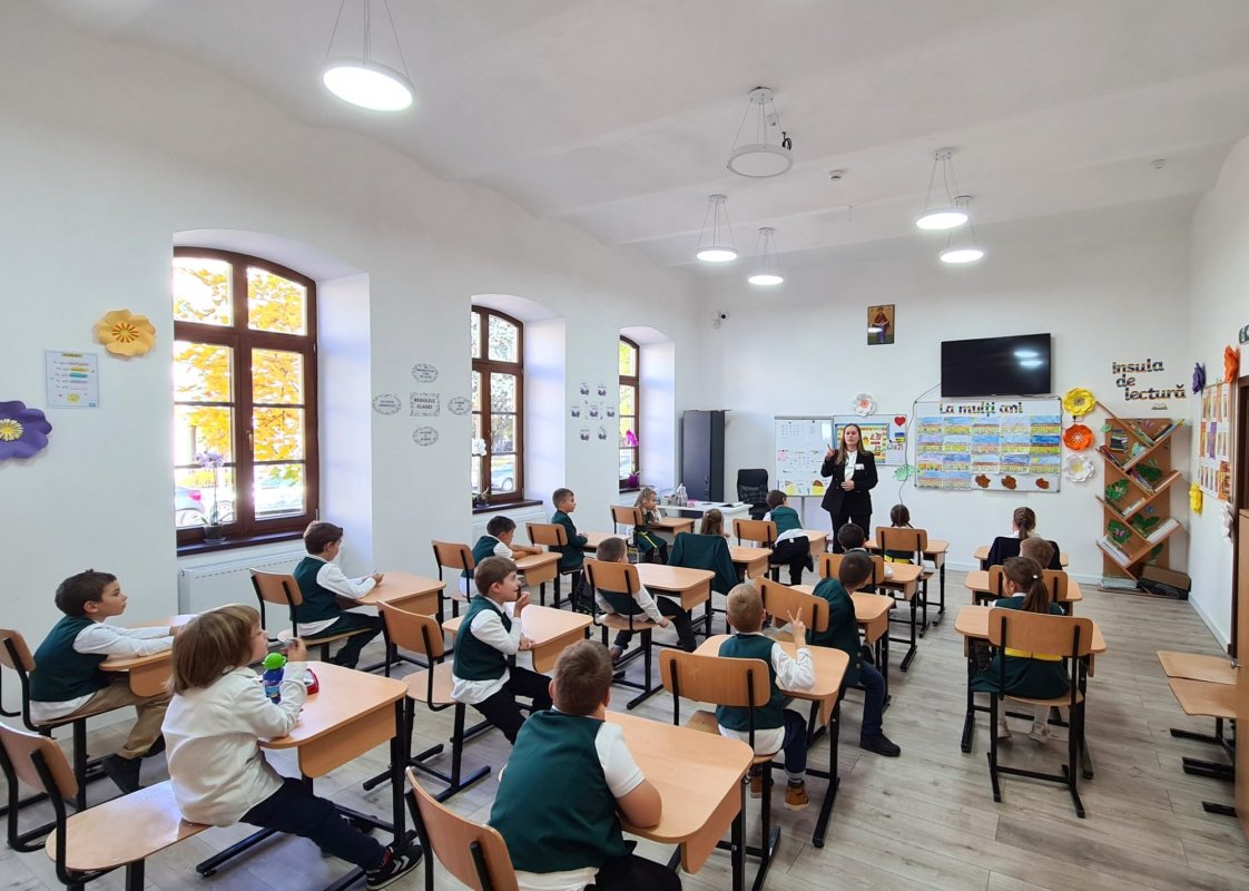 Inaugurarea Centrului social‑educativ „Grigore Pletosu” din Bistrița 274092