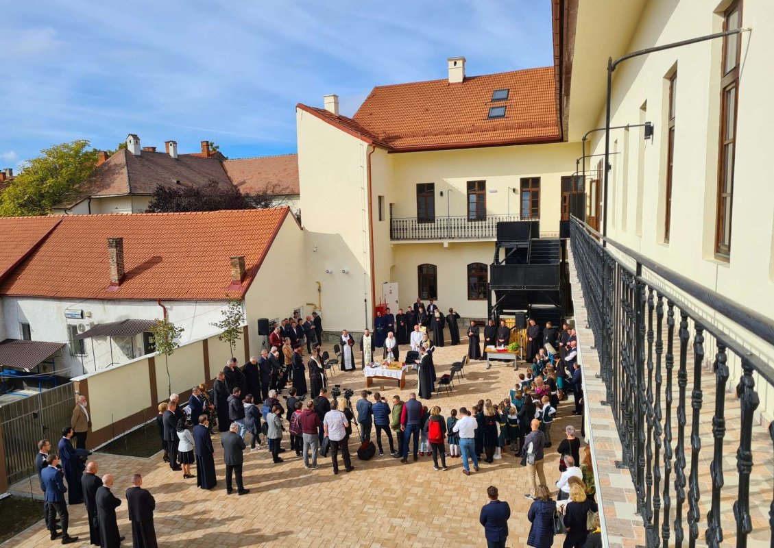 Inaugurarea Centrului social‑educativ „Grigore Pletosu” din Bistrița 274093