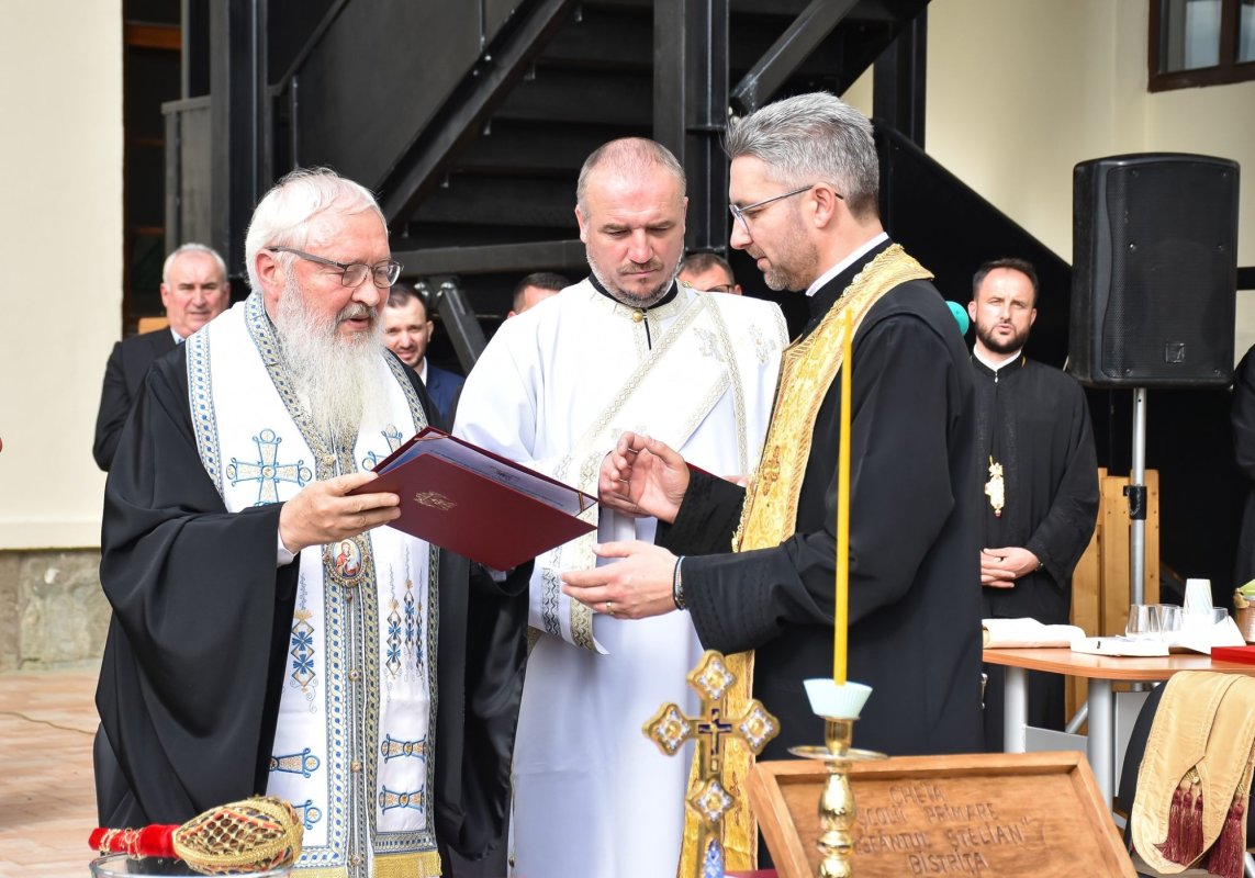 Inaugurarea Centrului social‑educativ „Grigore Pletosu” din Bistrița 274095