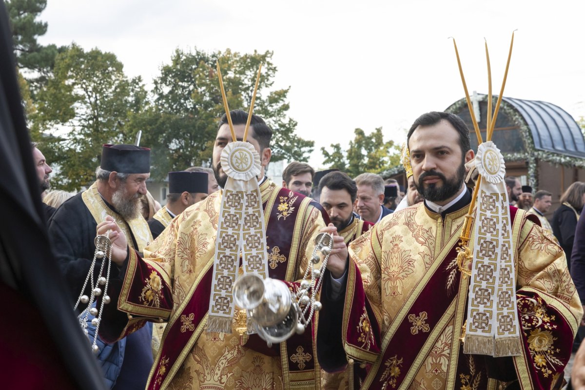 Laudă de seară adusă Ocrotitorului Bucureștilor 274249