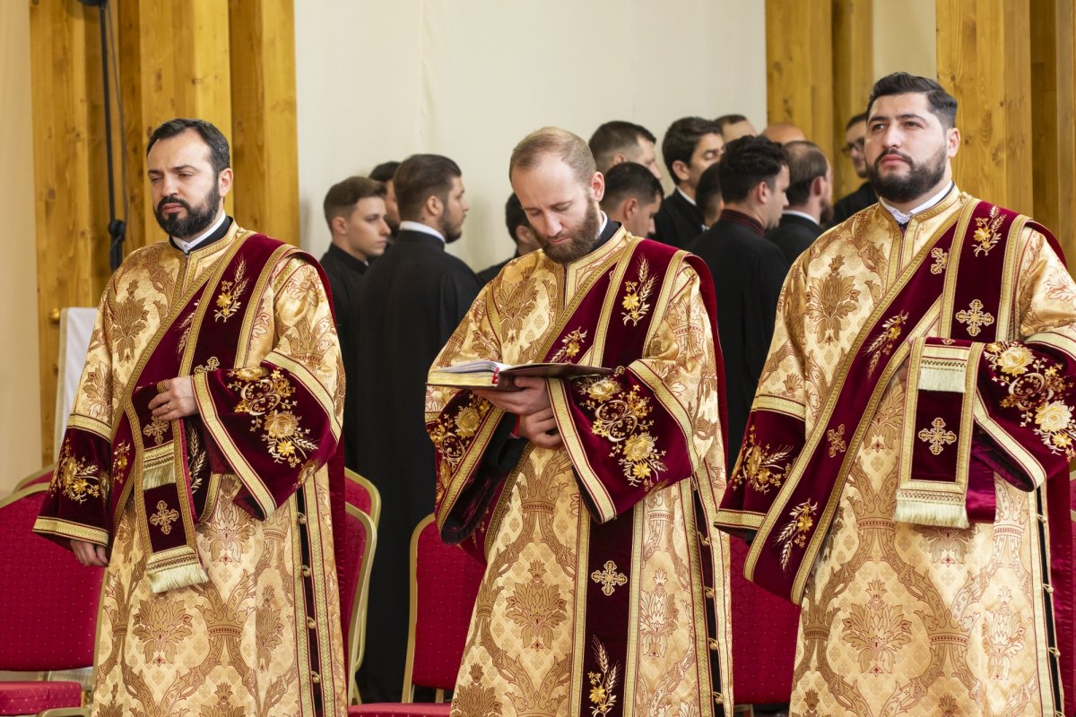 Laudă de seară adusă Ocrotitorului Bucureștilor 274260