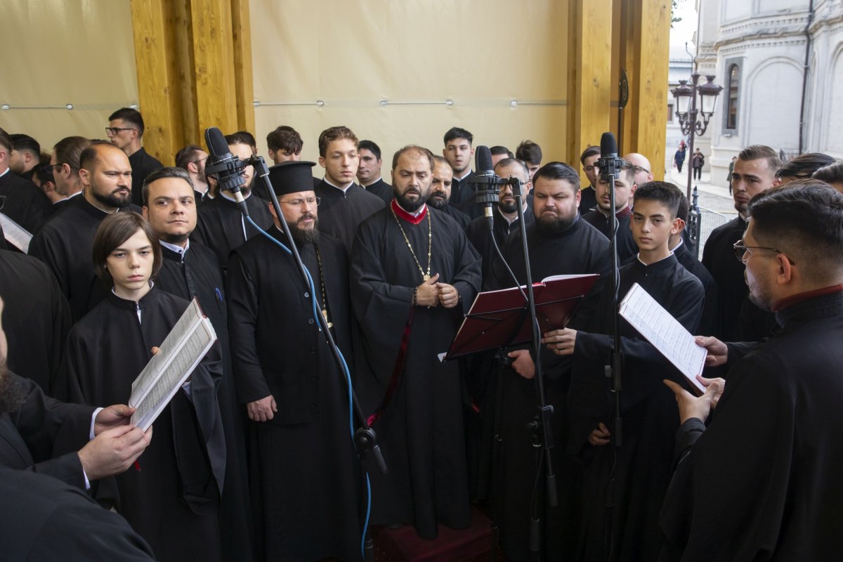 Laudă de seară adusă Ocrotitorului Bucureștilor 274266