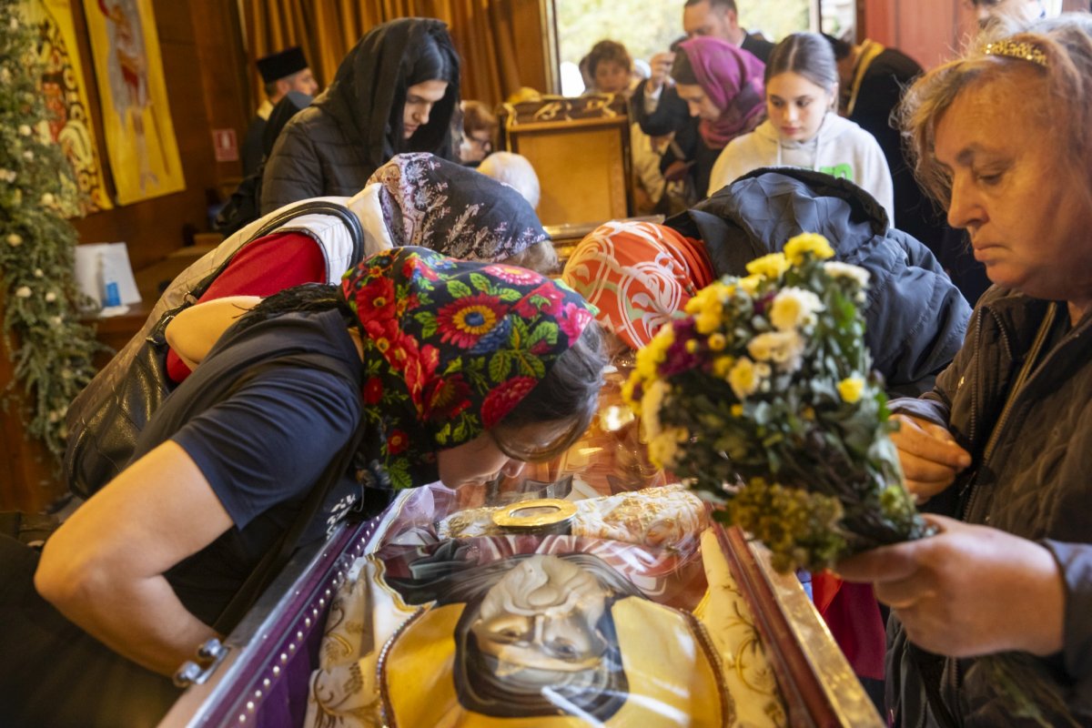 Laudă de seară adusă Ocrotitorului Bucureștilor 274276