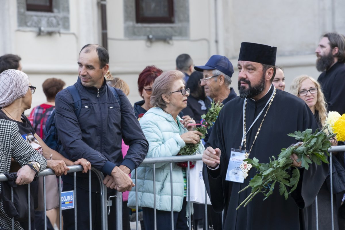 Laudă de seară adusă Ocrotitorului Bucureștilor 274279