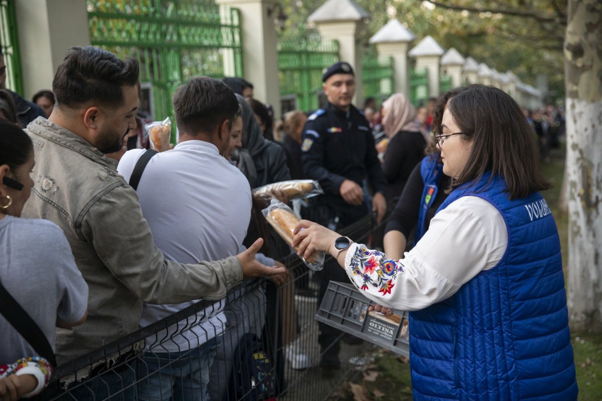 Laudă de seară adusă Ocrotitorului Bucureștilor 274304