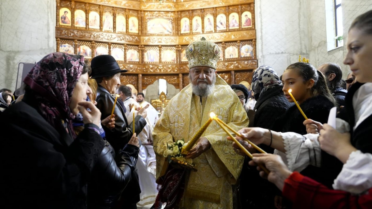 Biserica Parohiei Făgăraș-Gară a fost sfințită 274842