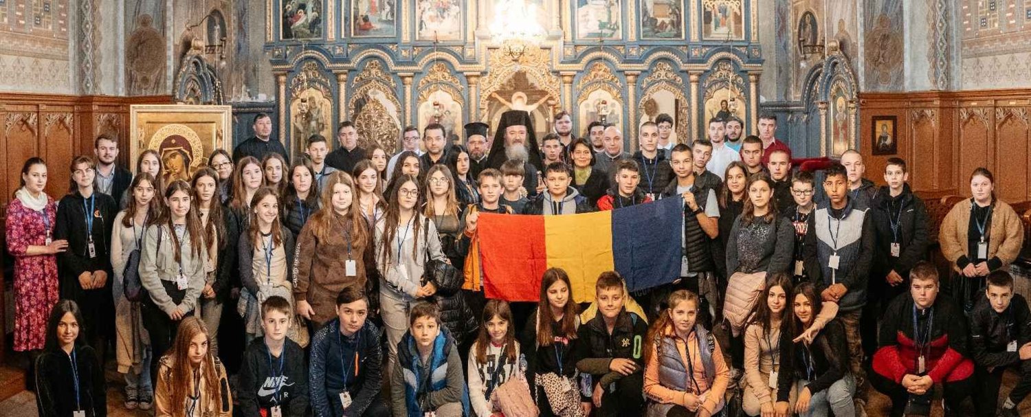 „Biserica în mijlocul copiilor” - frumusețea și importanța timpului petrecut de tineri în tinda Bisericii 274998