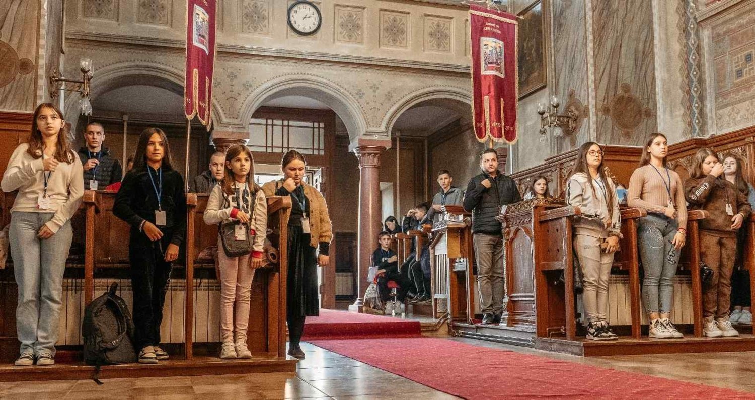 „Biserica în mijlocul copiilor” - frumusețea și importanța timpului petrecut de tineri în tinda Bisericii 275000