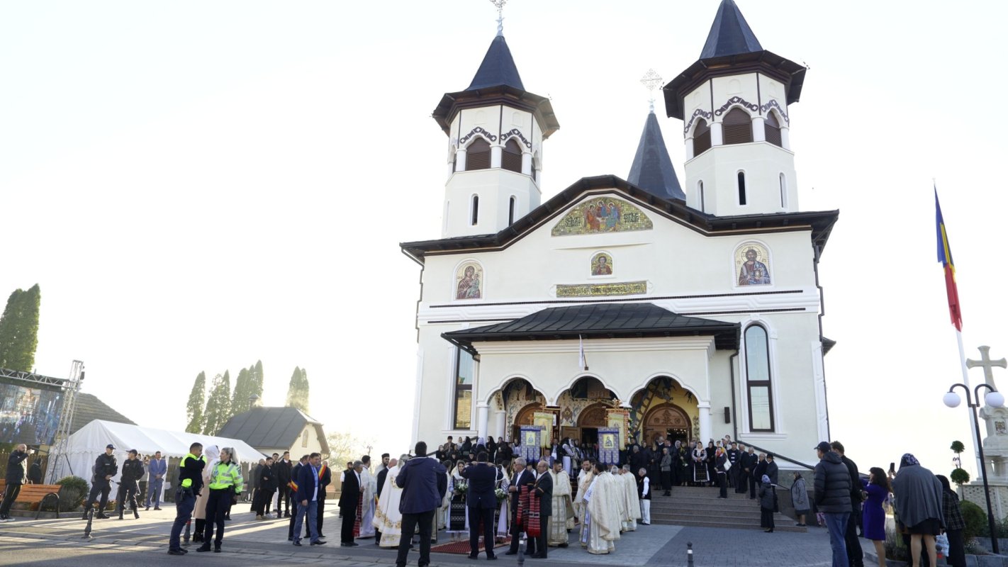 Târnosire de biserică la Întorsura Buzăului 274977